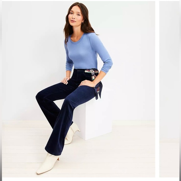 Sundance Navy velvet Pants Size 2 Soft Classic Slim Fit - Picture 1 of 4